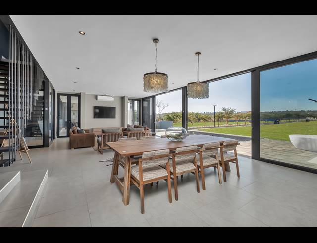 5 BEDROOM HOUSE FOR SALE IN HELDERFONTEIN ESTATE